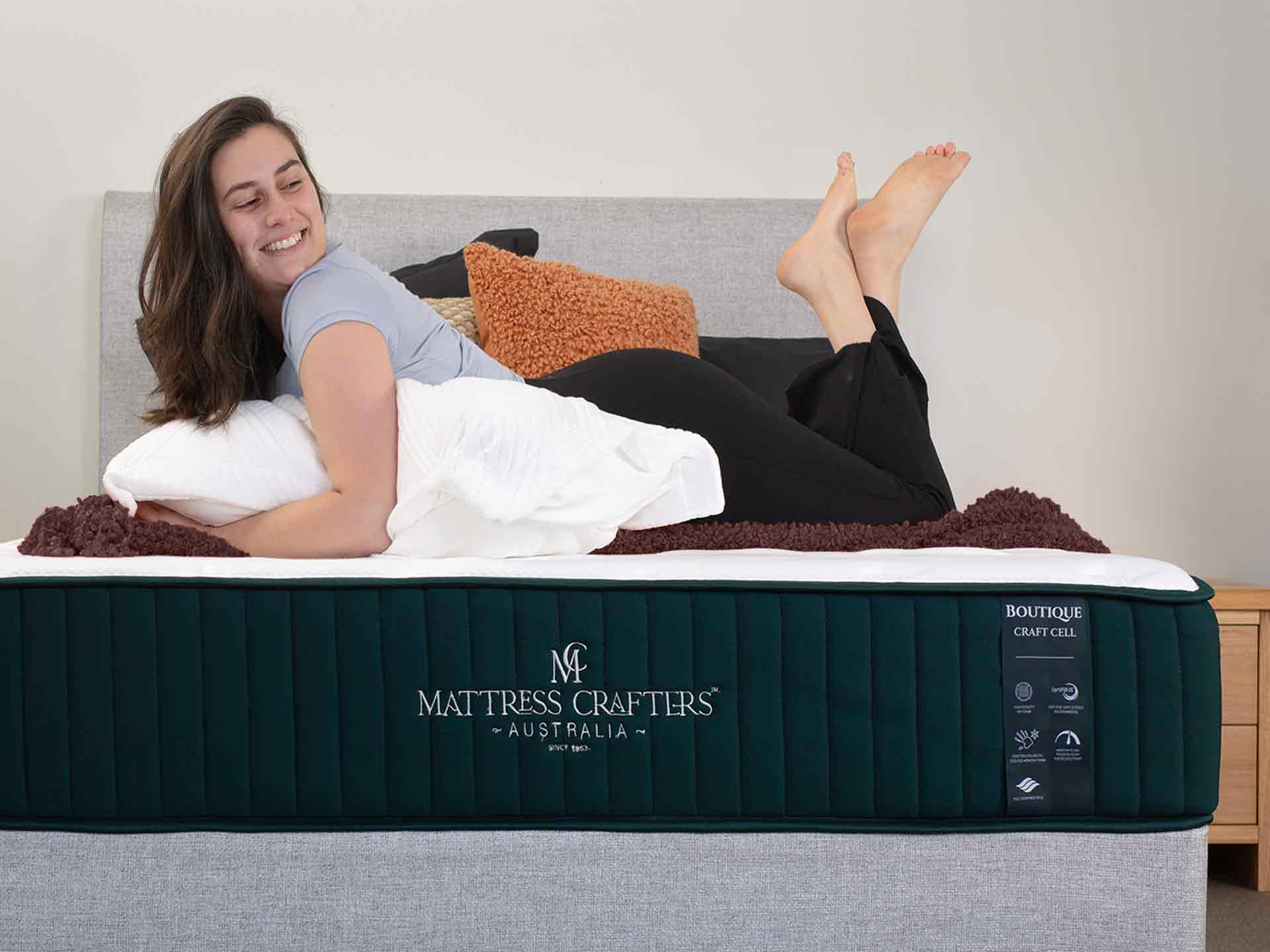 Boutique-craft-cell-mattress-with-model