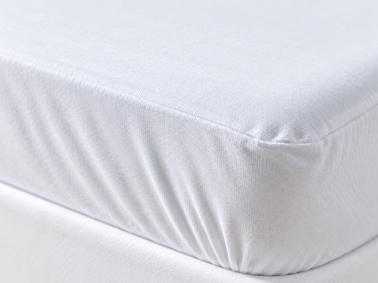Bamboo Mattress Protector view 2
