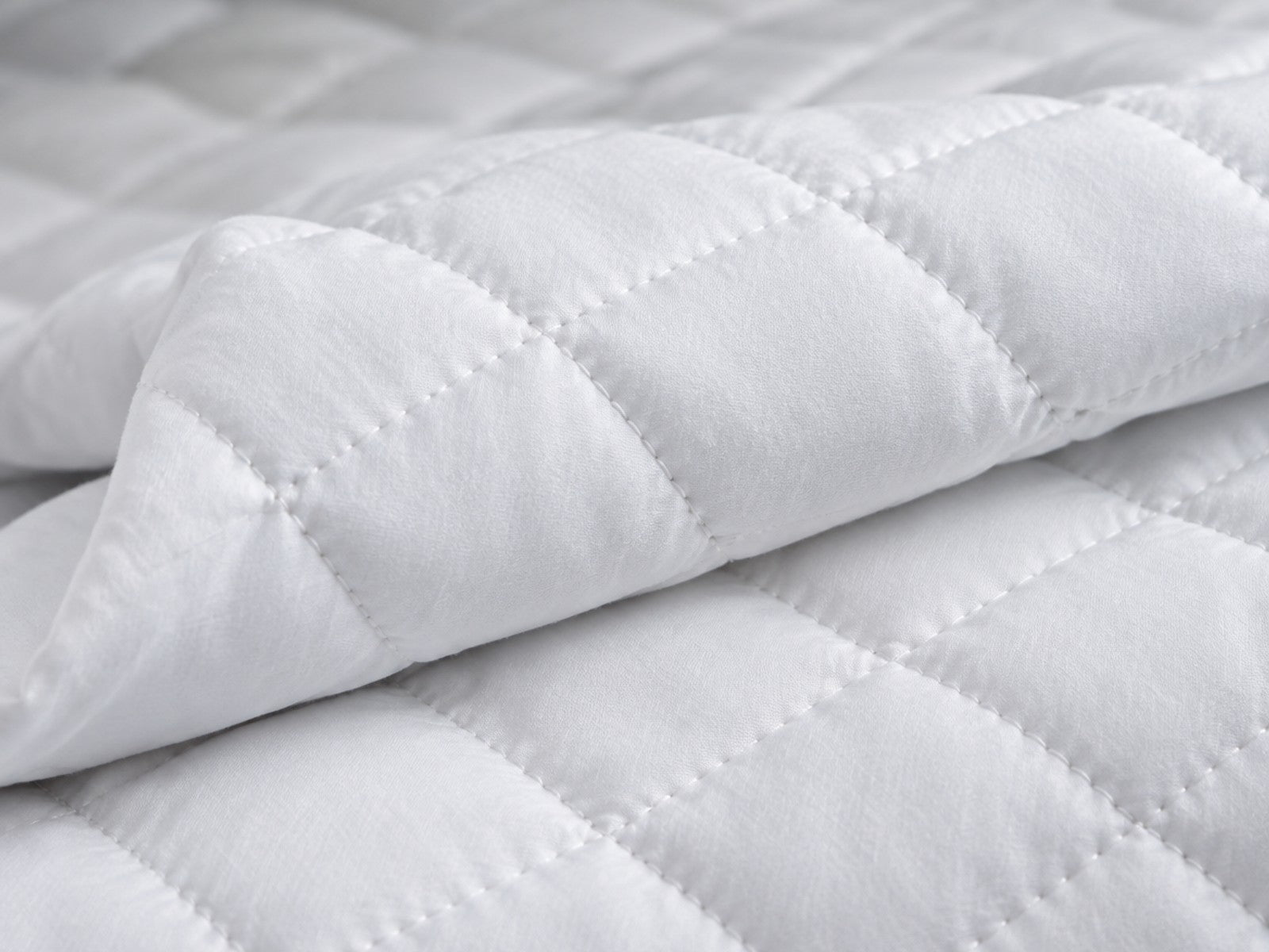 300gsm Polyester Quilt view 2